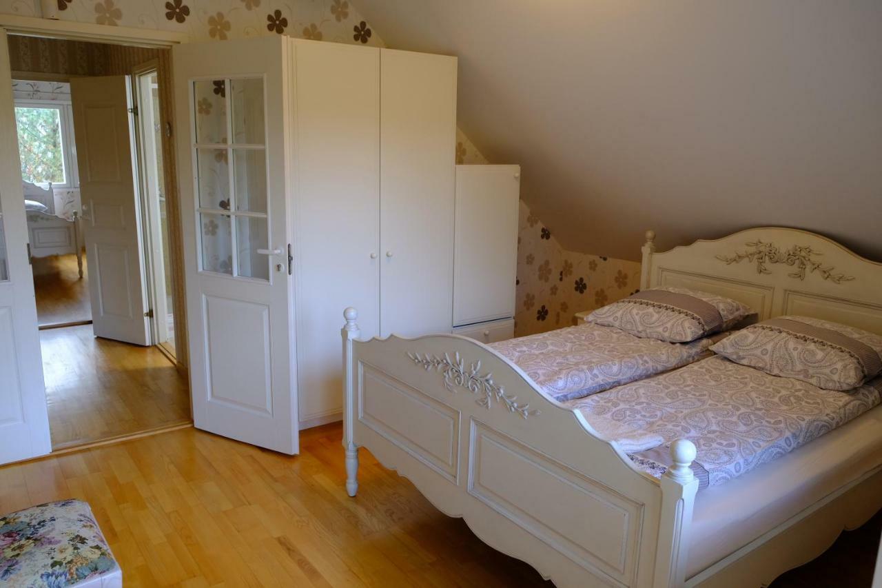 Geltondvaris Palanga Bagian luar foto